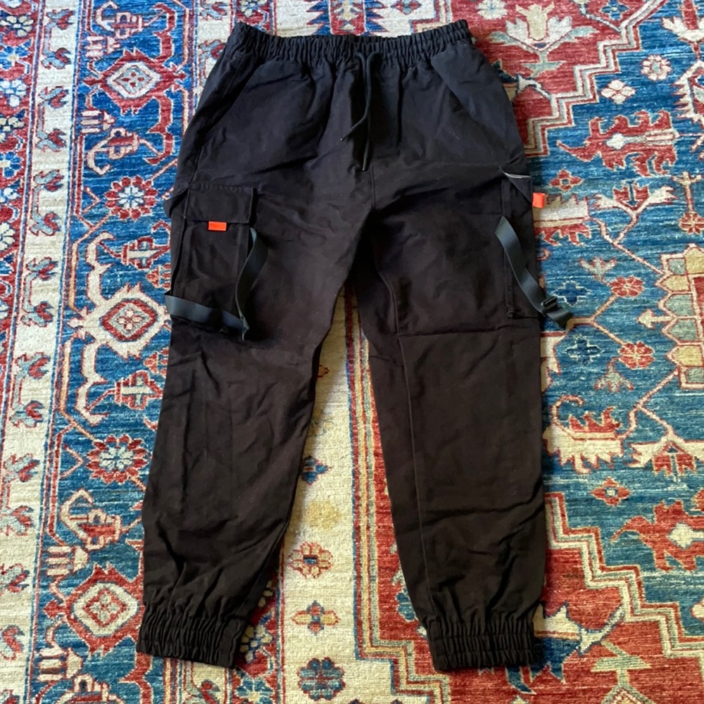 Black joggers with side pockets